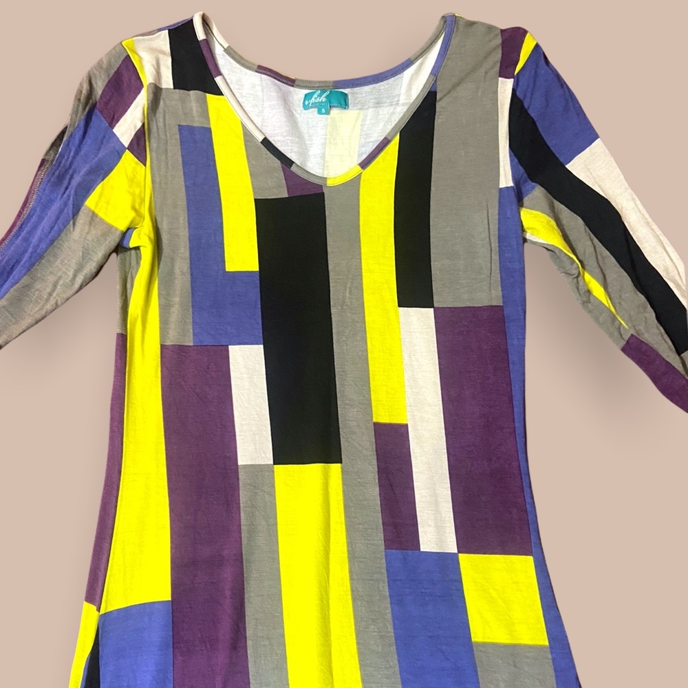 Retro Style Mini Dress - Picture 3 of 4